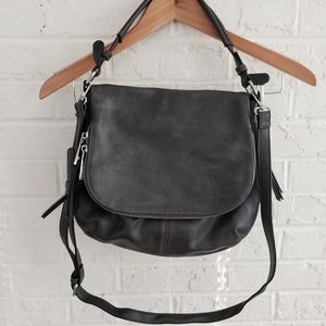 Gray flap-close shoulder bag / crossbody